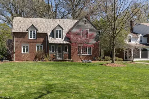 2547 Warwick Rd, Shaker Heights, OH 44120