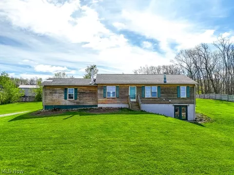 877 W Clark Rd, Shreve, OH 44676