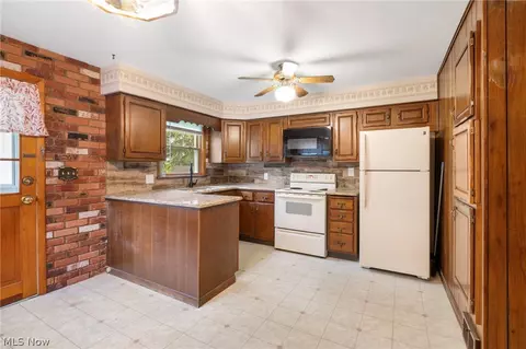 1212 Mcdowell St NE, Canton, OH 44721 photo 14