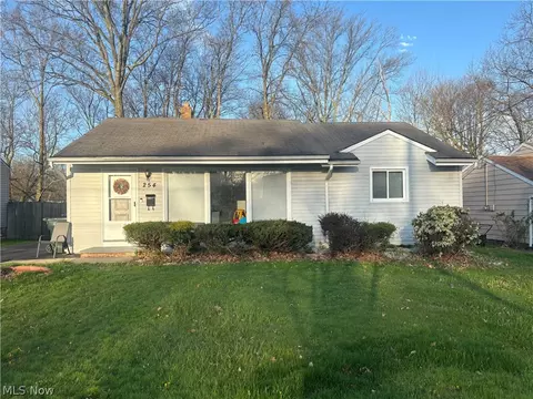 254 Greenvale Rd, South Euclid, OH 44121