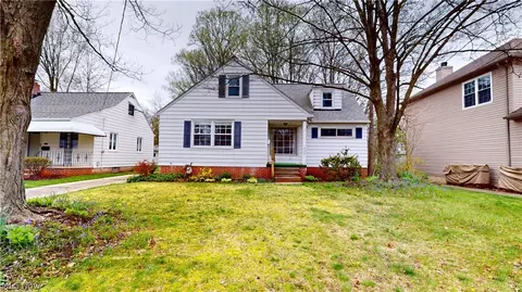 2291 Green Ridge Dr, Wickliffe, OH 44092