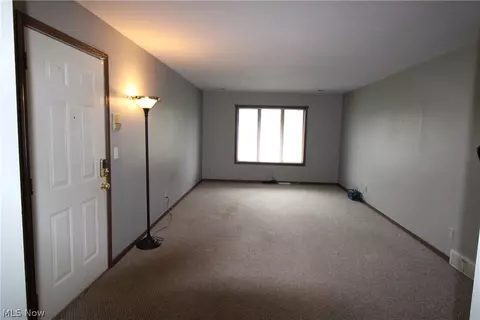Other - 888 Pearson Cir #3, Youngstown, OH 44512 photo 1 of 8