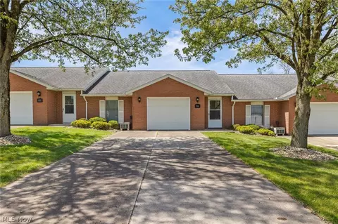950 Avalon Dr, Ashland, OH 44805