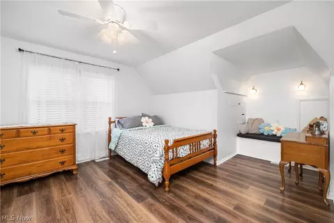 Bedroom - 256 E 293rd St, Willowick, OH 44095 photo 3 of 8