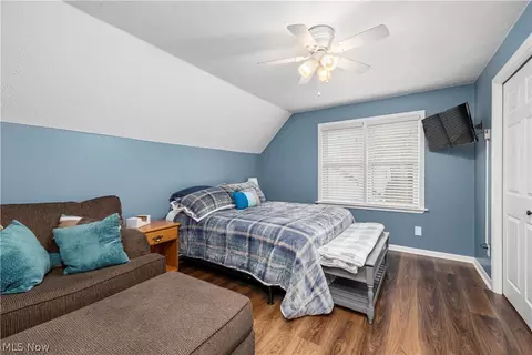 Bedroom - 256 E 293rd St, Willowick, OH 44095 photo 6 of 8