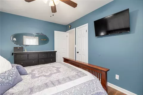 Bedroom - 256 E 293rd St, Willowick, OH 44095 photo 1 of 8