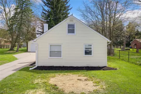559 Edith Ave, Akron, OH 44312