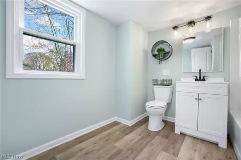 Bath - 559 Edith Ave, Akron, OH 44312 photo 1 of 3