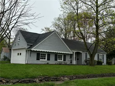 1890 Sagamore Dr, Euclid, OH 44117