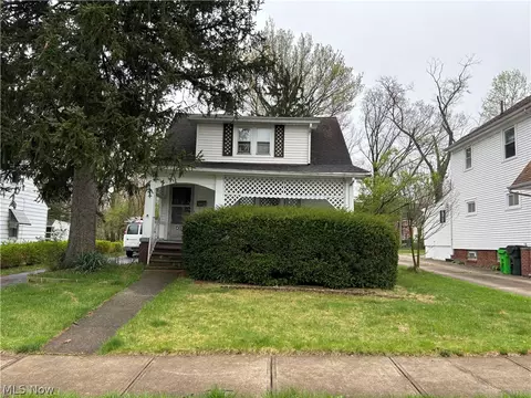 4334 Prasse Rd, South Euclid, OH 44121