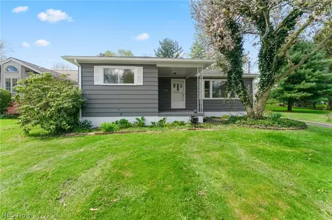 450 Simler St, Hubbard, OH 44425