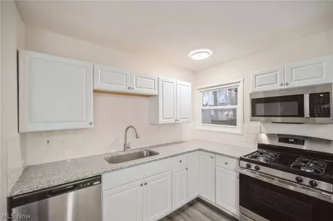 Kitchen - 508 Denison Ave, Elyria, OH 44035 photo 3 of 3