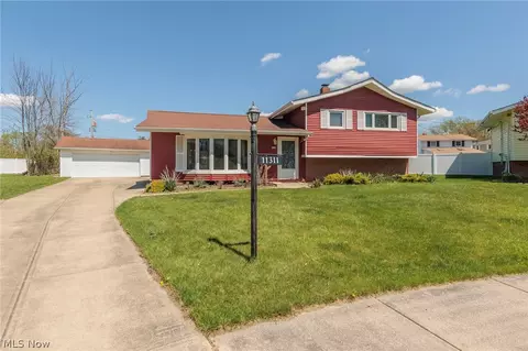 11311 Glen Oval, Parma Heights, OH 44130