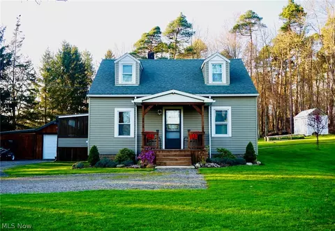 2605 Plymouth Ridge Rd, Ashtabula, OH 44004