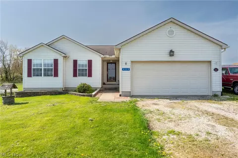 9328 Lisbon St E, East Canton, OH 44730