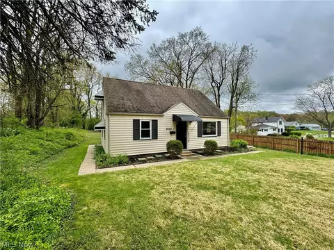 Exterior - 4740 14th St NW, Canton, OH 44708 photo 2 of 4
