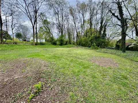 Exterior - 4740 14th St NW, Canton, OH 44708 photo 3 of 4