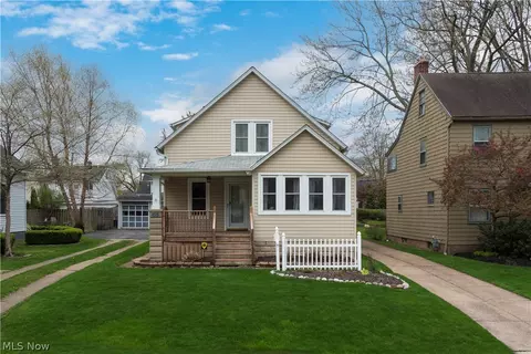 19615 Riverview Ave, Rocky River, OH 44116