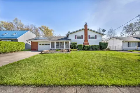 2028 E 42nd St, Lorain, OH 44055