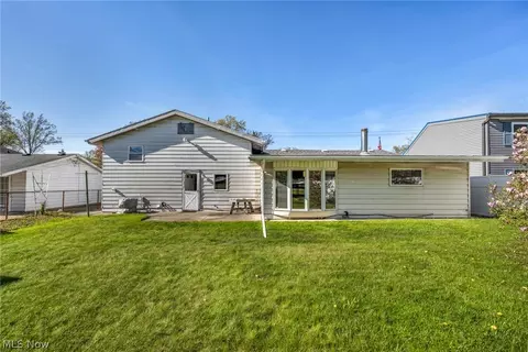 Exterior - 2028 E 42nd St, Lorain, OH 44055 photo 2 of 4
