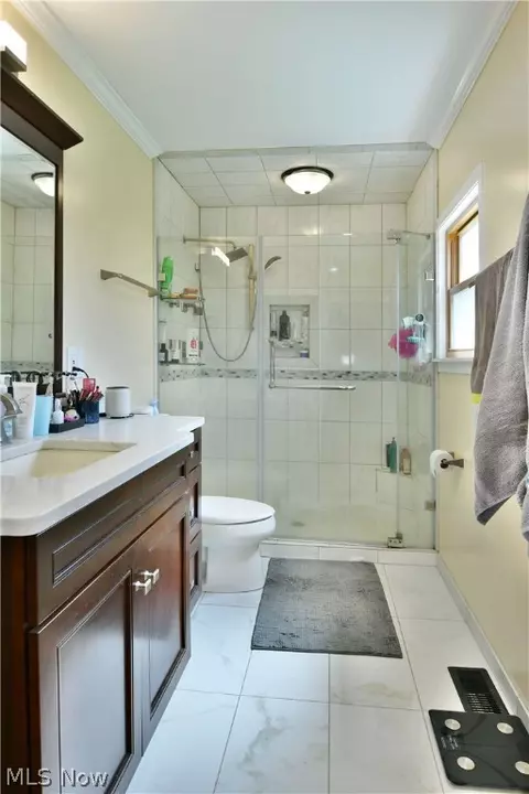 Bath - 191 Heritage Dr, Beloit, OH 44609 photo 1 of 7