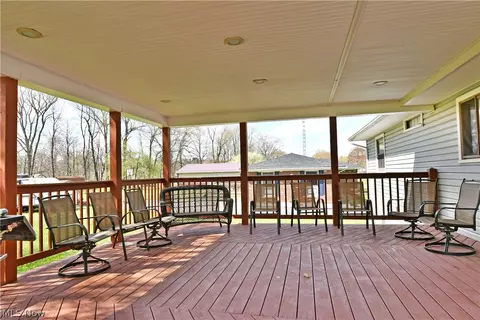 Exterior - 191 Heritage Dr, Beloit, OH 44609 photo 3 of 6