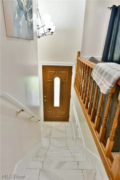 Entry Way - 191 Heritage Dr, Beloit, OH 44609 photo 1 of 2