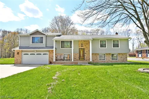 Exterior - 191 Heritage Dr, Beloit, OH 44609 photo 5 of 6