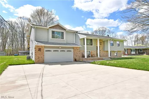 Exterior - 191 Heritage Dr, Beloit, OH 44609 photo 2 of 6