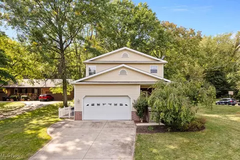 918 Hilbish Ave, Akron, OH 44312
