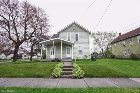 554 Creedmore Ave, Barberton, OH 44203