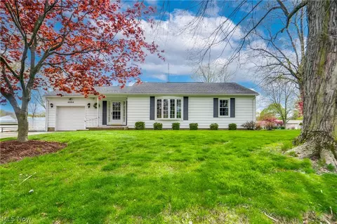 4004 Oxford Ave NW, Massillon, OH 44646