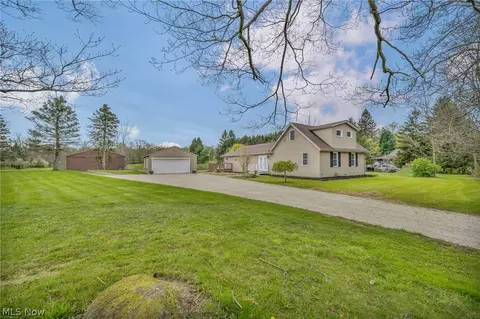 2010 Mattingly Rd, Hinckley, OH 44233