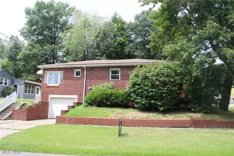 905 9th Street South W, Massillon, OH 44647