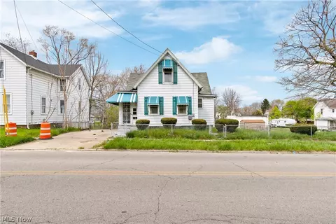 187 E 1st St, Mansfield, OH 44902 photo 3