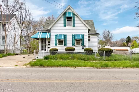 187 E 1st St, Mansfield, OH 44902 photo 2
