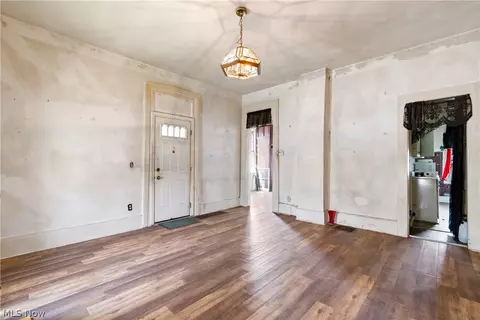 187 E 1st St, Mansfield, OH 44902 photo 6