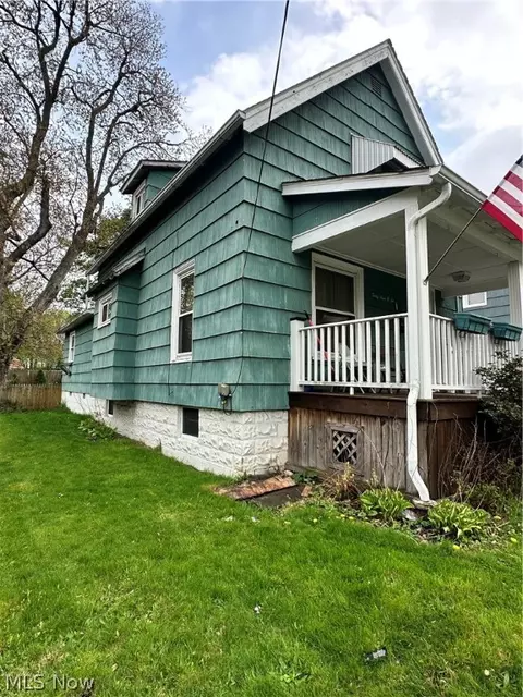 Exterior - 4902 Strong Ave, Ashtabula, OH 44004 photo 4 of 9