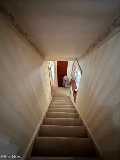 Entry Way - 4902 Strong Ave, Ashtabula, OH 44004 photo 2 of 3