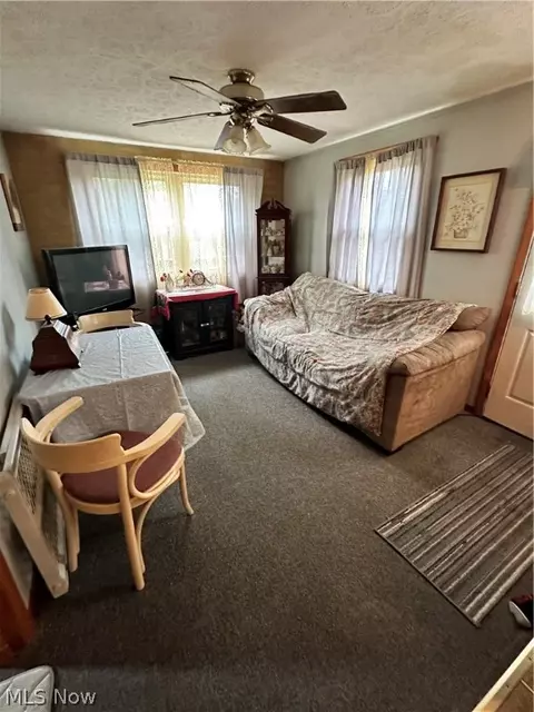 Bedroom - 4902 Strong Ave, Ashtabula, OH 44004 photo 2 of 4