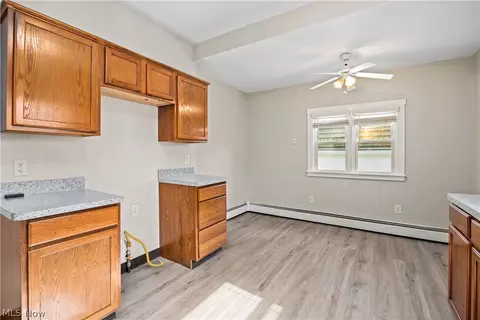 400 Kenyon Ave, Elyria, OH 44035 photo 18