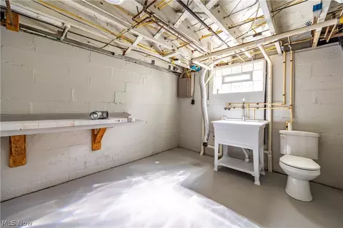 400 Kenyon Ave, Elyria, OH 44035 photo 39