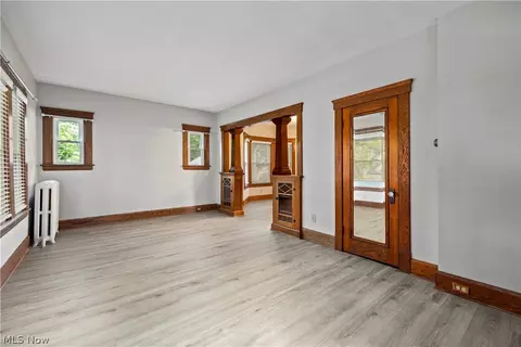 400 Kenyon Ave, Elyria, OH 44035 photo 9