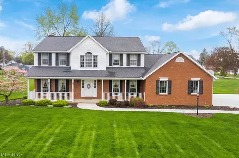 916 Las Olas Blvd NW, North Canton, OH 44720