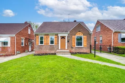 4451 W 57th St, Cleveland, OH 44144