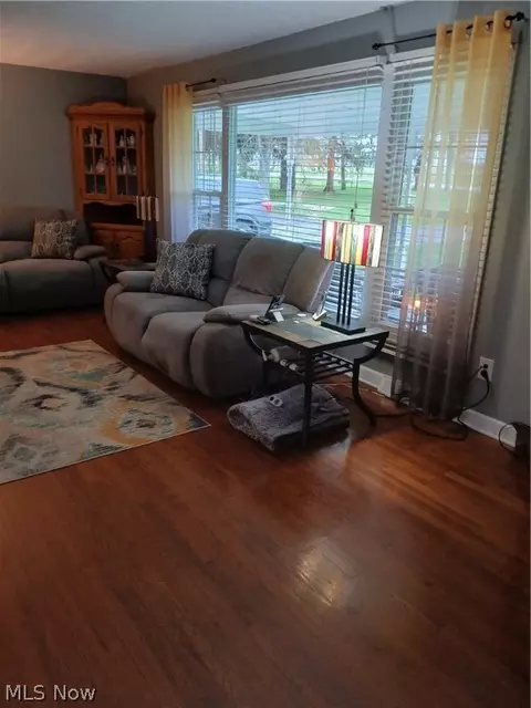 Living - 13872 Patch Rd, Burton, OH 44021 photo 1 of 6