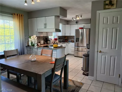 Kitchen - 13872 Patch Rd, Burton, OH 44021 photo 1 of 3