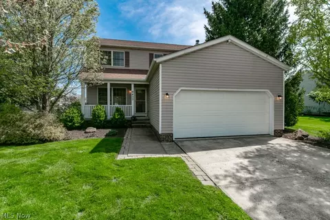 9433 Hathaway Dr, Mentor, OH 44060
