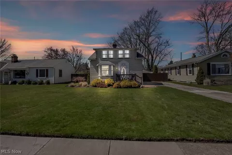 4114 W 220th St, Fairview Park, OH 44126