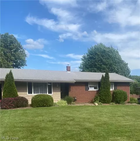 14 N Hickin St, Rittman, OH 44270